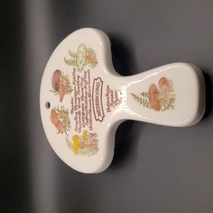 Vintage 1980 Avon Weiss Ceramic Mushroom Trivet Spoon Rest Hand Painted
